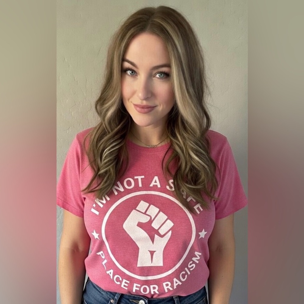 Gildan Vibrant Pink T-Shirt